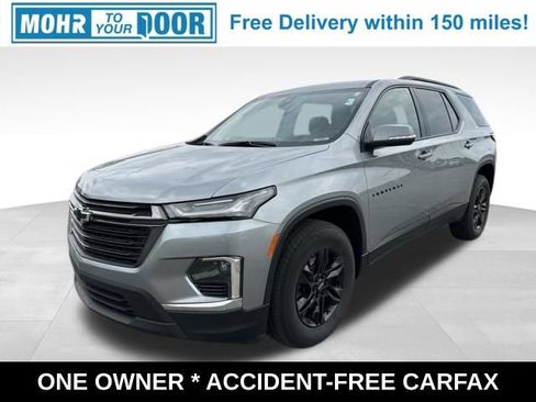 Used 2023 Chevrolet Traverse LT FWD image 1