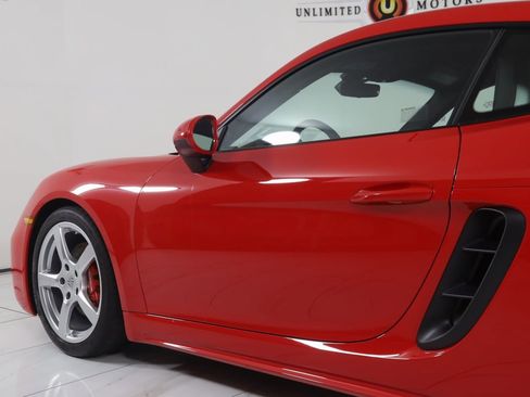 Used 2023 Porsche 718 Cayman S w/ Sport Chrono Package image 35