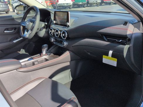 New 2025 Nissan Sentra SR w/ SR Premium Package image 22