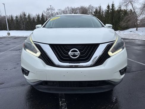 Used 2018 Nissan Murano SV image 2
