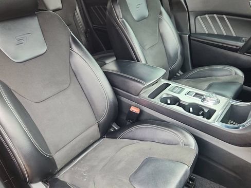 Used 2024 Ford Edge ST w/ Equipment Group 401A AWD/4WD image 14