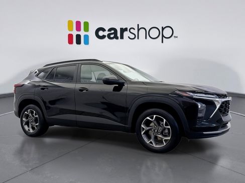 Used 2024 Chevrolet Trax LT image 7