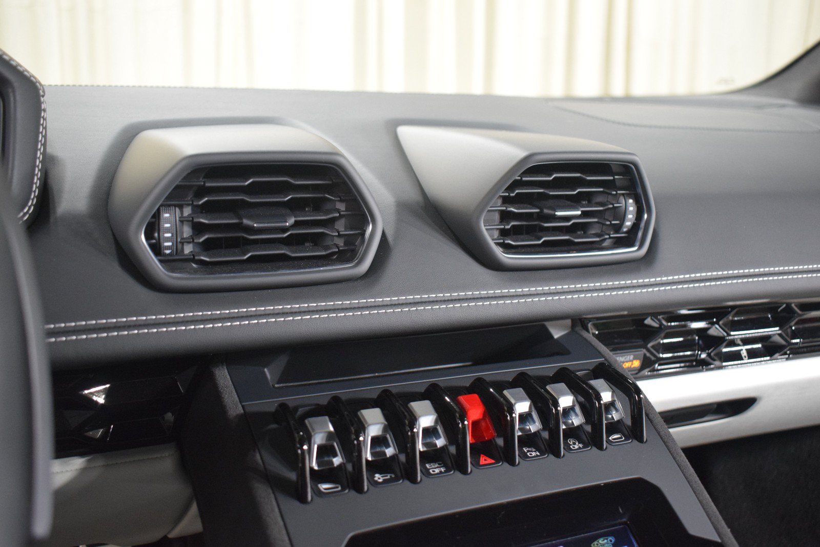 Used 2023 Lamborghini Huracan Tecnica RWD image 26
