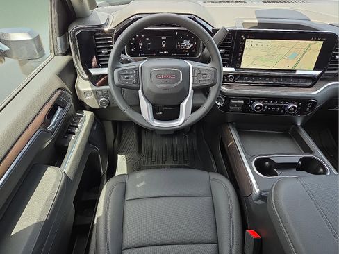 New 2026 GMC Sierra 2500 SLT w/ SLT Premium Package AWD/4WD image 11