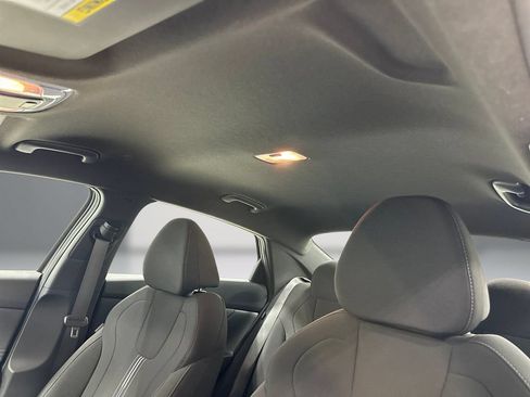 Certified 2026 Hyundai Elantra Sport FWD image 18