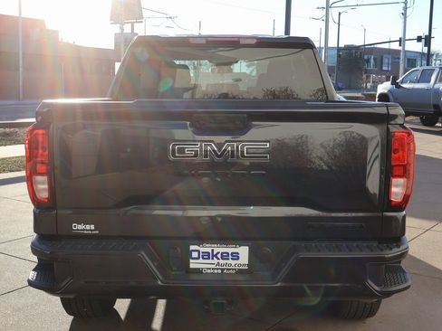 New 2026 GMC Sierra 1500 Elevation w/ LPO, Elevation Black Package image 4