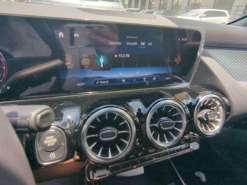 New 2025 Mercedes-Benz GLA 250 4MATIC image 6