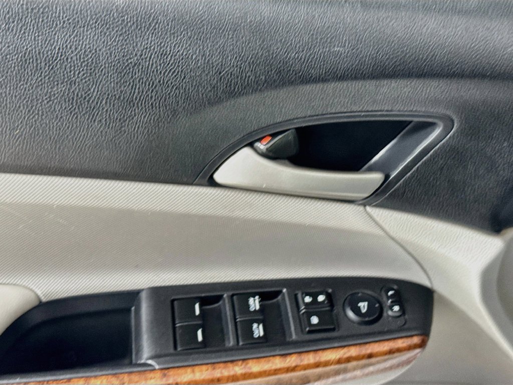 Used 2012 Honda Accord EX image 18