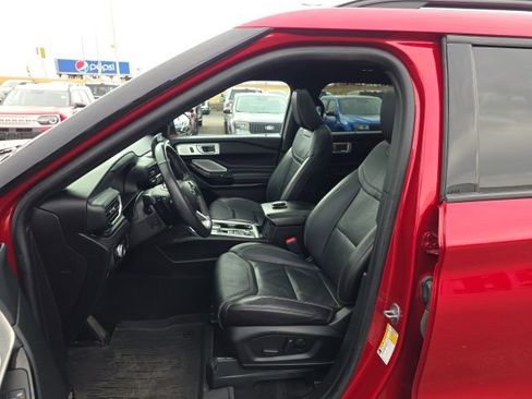 Used 2023 Ford Explorer ST w/ Equipment Group 401A image 19