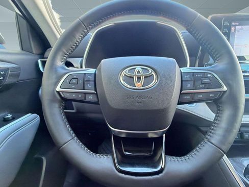 Used 2020 Toyota Highlander Limited image 15