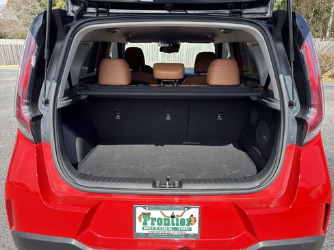 Used 2025 Kia Soul EX image 29