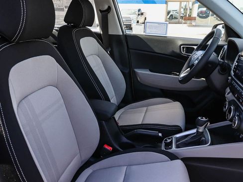 New 2026 Hyundai Venue SEL FWD image 27