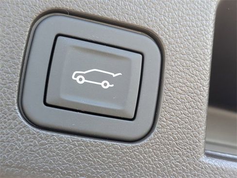 Used 2026 GMC Terrain Denali image 13