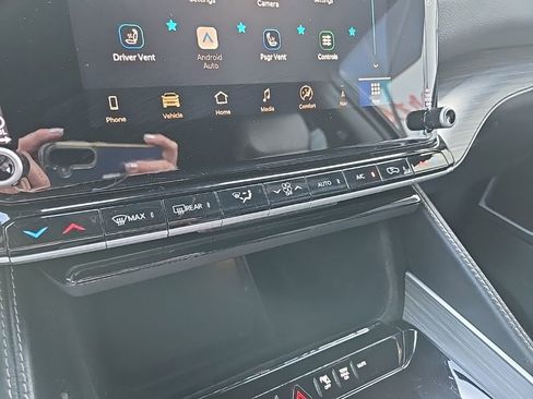 Used 2024 Jeep Wagoneer Series II image 63