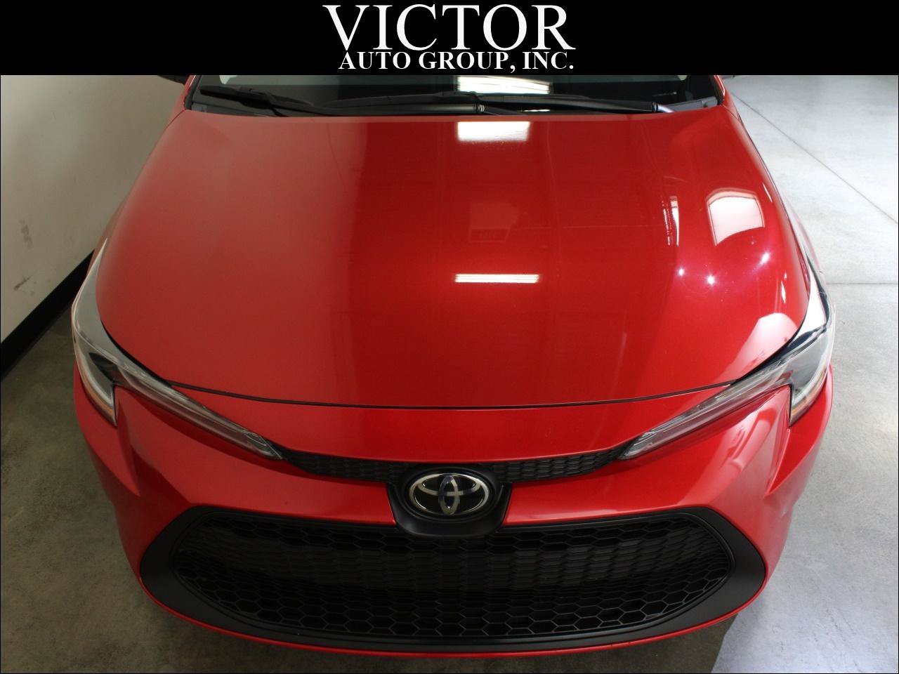 Used 2021 Toyota Corolla LE FWD image 3