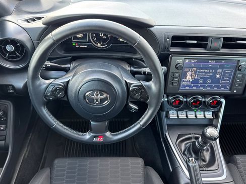Certified 2023 Toyota GR86 image 19