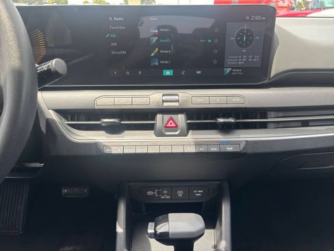 Used 2025 Kia K4 FWD image 17
