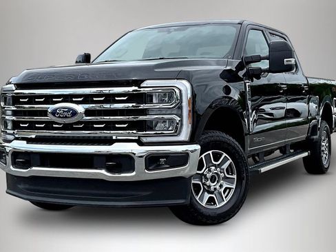 Used 2026 Ford F250 Lariat AWD/4WD image 2