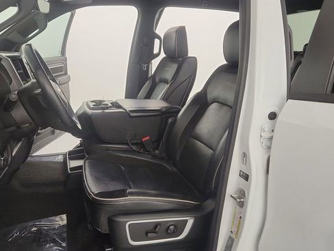 Used 2023 RAM 1500 Laramie AWD/4WD image 14