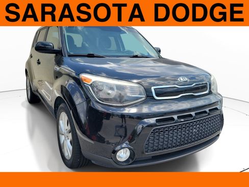Used 2016 Kia Soul + FWD image 1