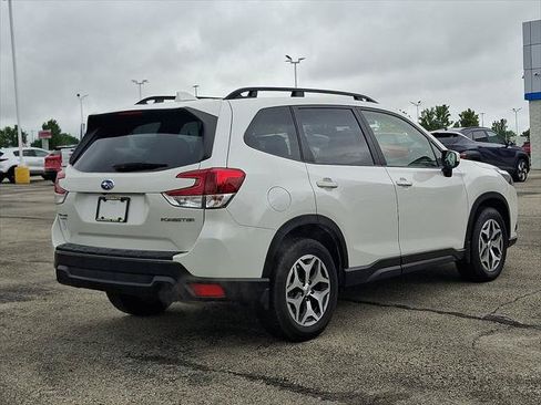 Used 2023 Subaru Forester Premium AWD/4WD image 7