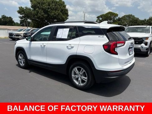 Used 2023 GMC Terrain SLE w/ Driver Convenience Package FWD image 4