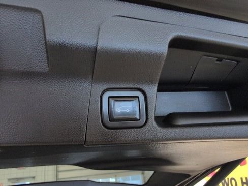 Used 2021 GMC Acadia Denali w/ GMC Pro Grade Package image 36