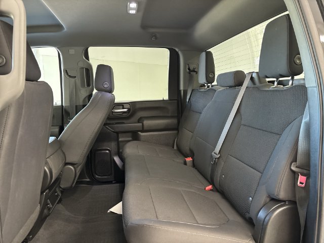 Certified 2022 Chevrolet Silverado 2500 Custom w/ Custom Convenience Package AWD/4WD image 18