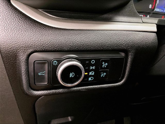 Used 2023 Ford Explorer XLT w/ Equipment Group 202A AWD/4WD image 30