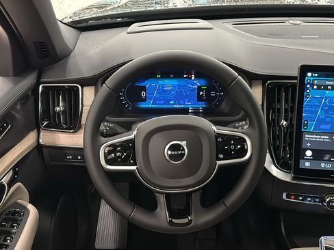 New 2026 Volvo XC90 T8 Ultra w/ Protection Package Premier AWD/4WD image 12