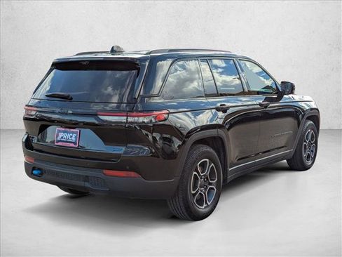 Used 2024 Jeep Grand Cherokee Trailhawk w/ Advanced Protech Group II image 5