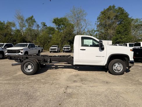 New 2025 Chevrolet Silverado 3500 W/T w/ WT Convenience Package AWD/4WD image 8