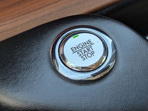 Used 2020 Lincoln Aviator Reserve w/ Equipment Group 202A image 37