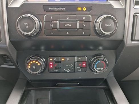 Used 2022 Ford F250 XLT w/ XLT Premium Package image 3