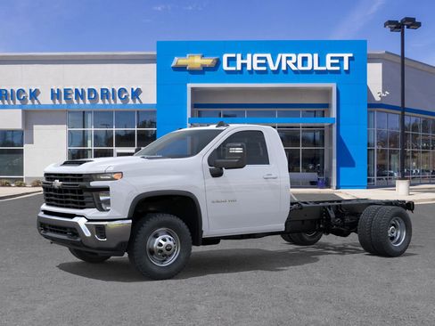 New 2025 Chevrolet Silverado 3500 W/T w/ WT Convenience Package AWD/4WD image 3