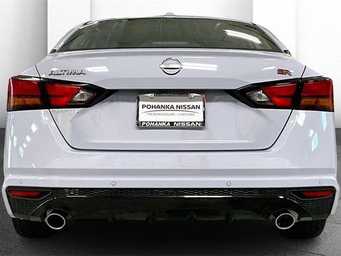 Certified 2025 Nissan Altima 2.5 SR image 3
