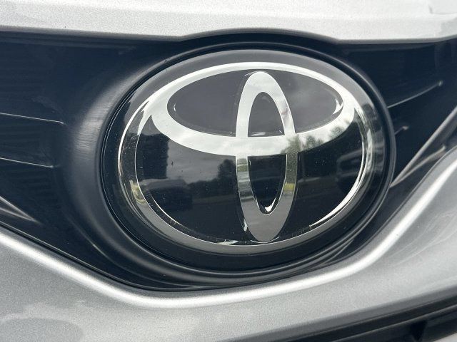 Used 2022 Toyota Camry LE w/ Convenience Package FWD image 28