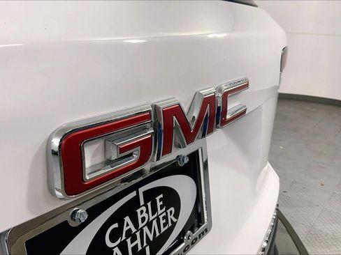 Used 2025 GMC Terrain Elevation AWD/4WD image 29