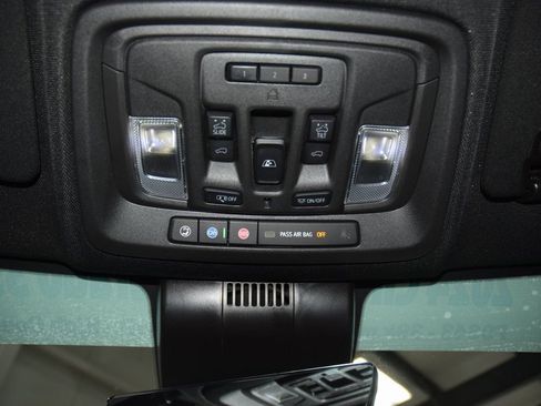 Used 2024 Chevrolet Silverado 3500 High Country w/ Technology Package AWD/4WD image 52