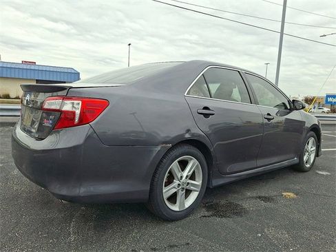 Used 2013 Toyota Camry SE image 6