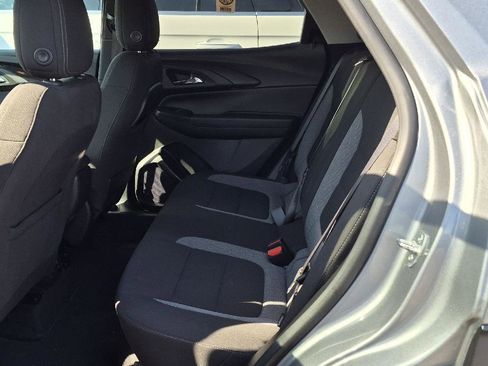 Used 2023 Chevrolet TrailBlazer LT w/ Convenience Package FWD image 7