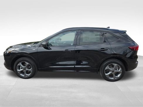 Certified 2024 Ford Escape ST-Line w/ Tech Pack #1 AWD/4WD image 10