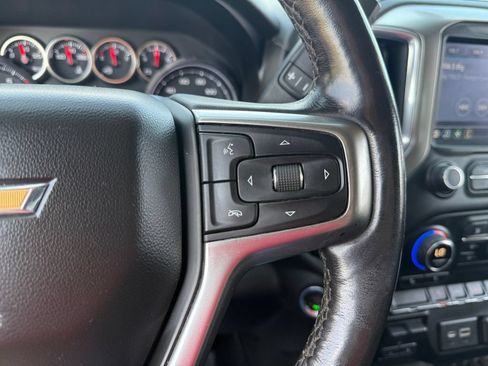 Used 2021 Chevrolet Silverado 1500 LT w/ Bed Protection Package AWD/4WD image 8
