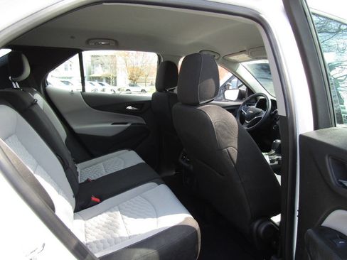 Used 2019 Chevrolet Equinox LS image 19