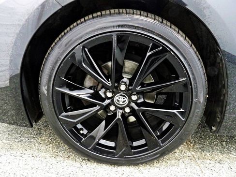 Used 2020 Toyota Corolla SE FWD image 18