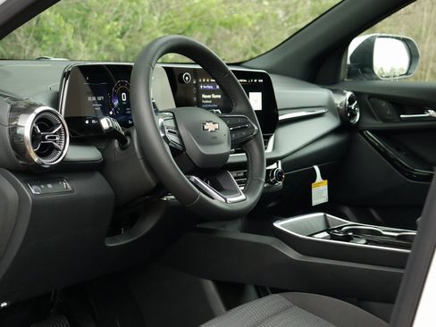 New 2026 Chevrolet Equinox LT image 10