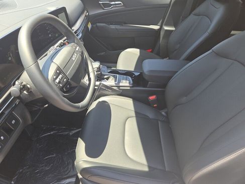 New 2026 Kia Sportage SX image 6