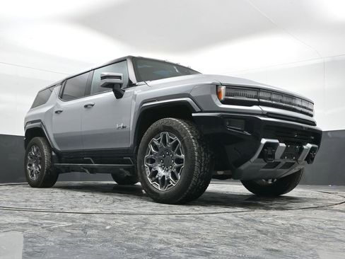 Used 2024 GMC Hummer EV 3X image 48
