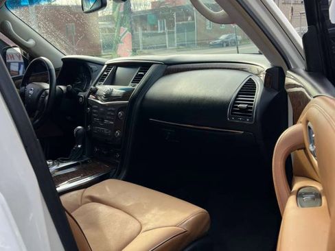 Used 2017 Nissan Armada Platinum image 40