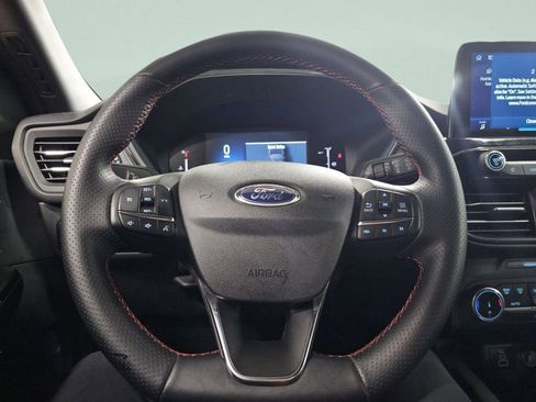 Used 2025 Ford Escape ST-Line AWD/4WD image 29